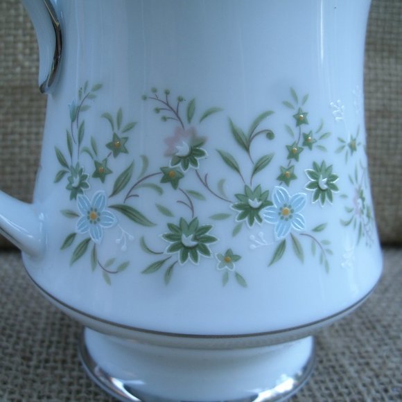 Vintage Noritake Savannah Pattern Creamer & Sugar